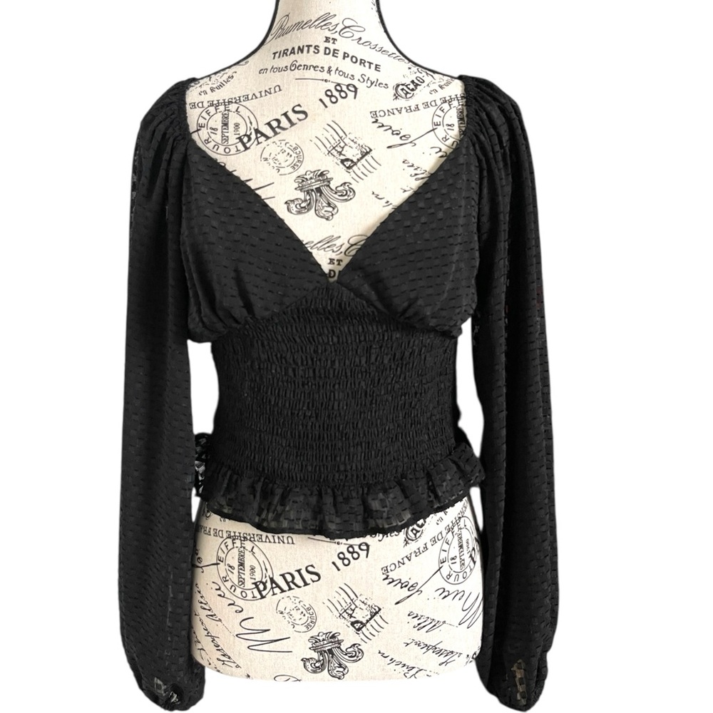 ASTR The Label Black Textured Smocked Long Sleeve Blouse Top Women’s Small